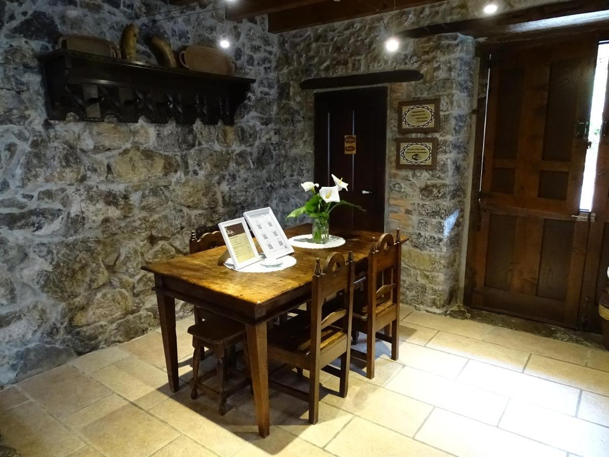 El Colladin Guest House Llerices Exterior photo