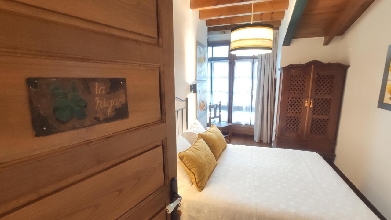 El Colladin Guest House Llerices Exterior photo